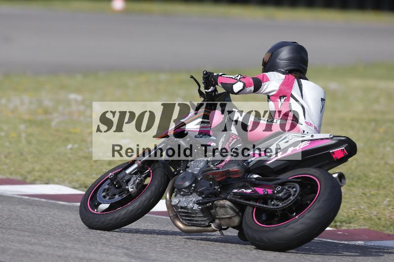 /08 17.04.2026  TZ Motorsport ADR/Gruppe gelb/111